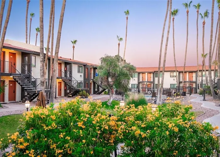 Apartment 213 Fully Furnished 1br Suite-outdoor Pool